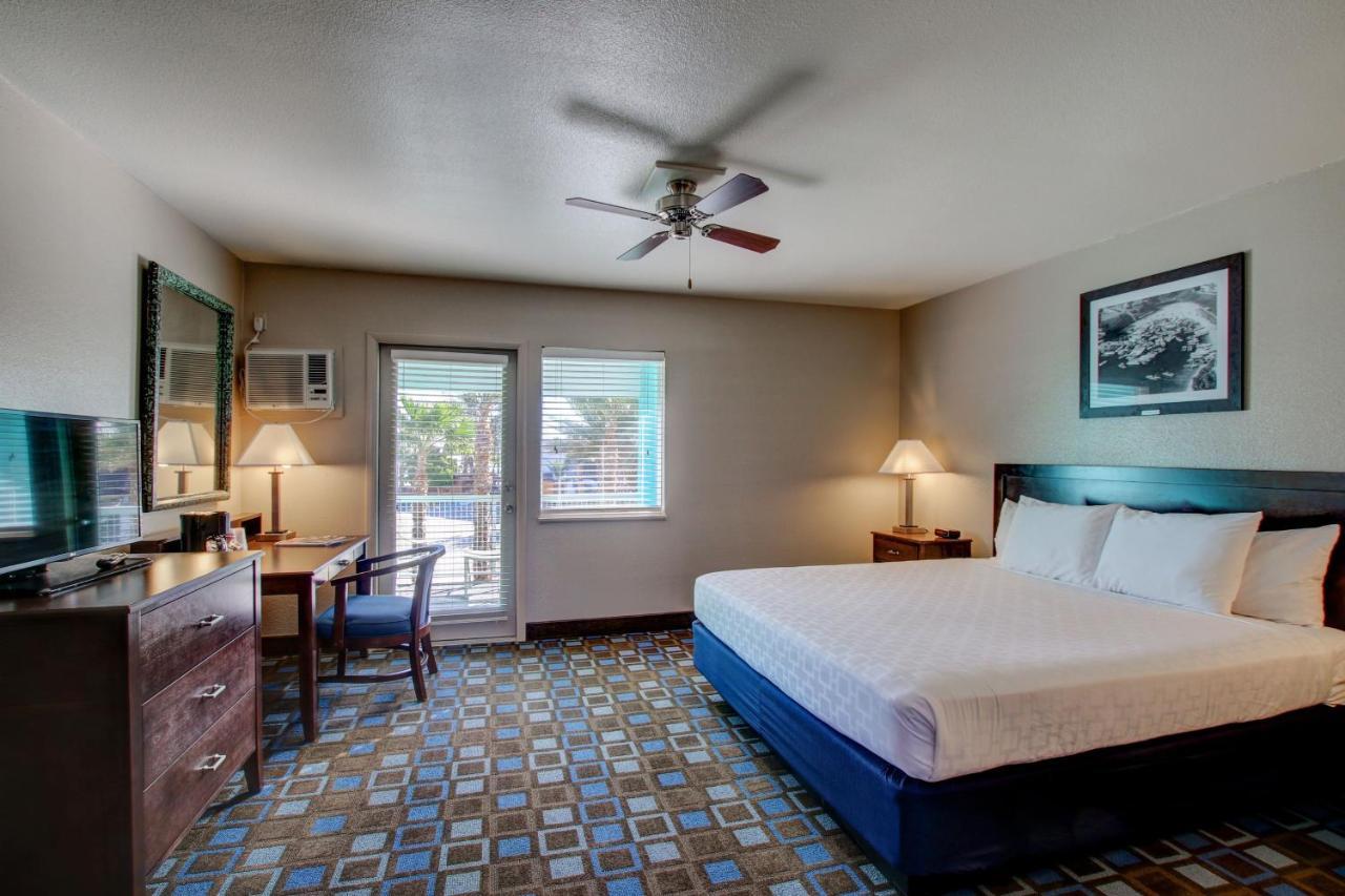 The Nautical Beachfront Resort Lake Havasu City Esterno foto