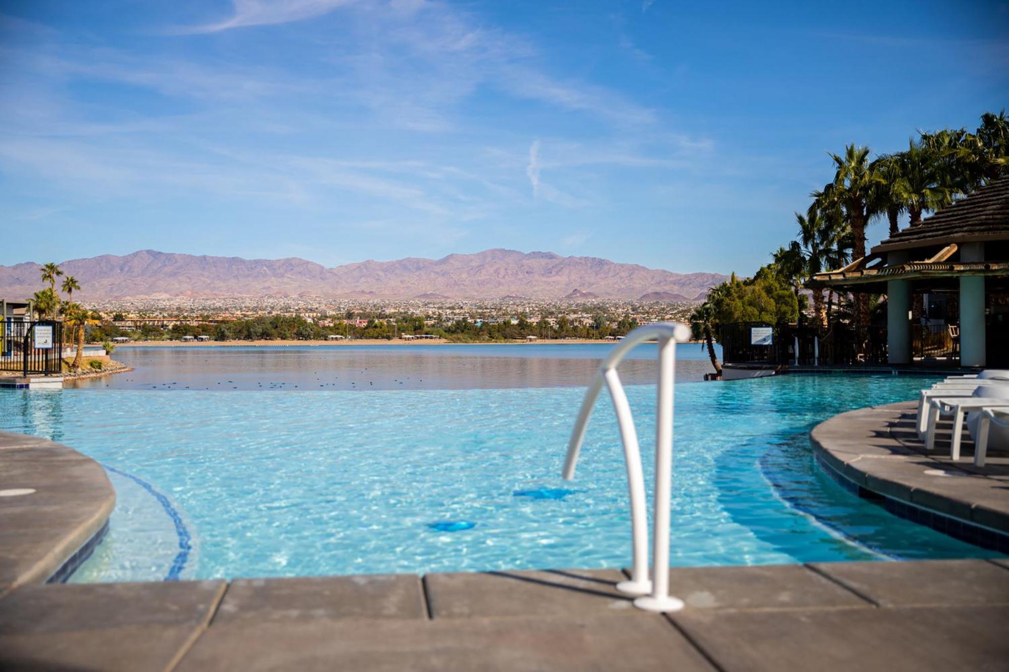 The Nautical Beachfront Resort Lake Havasu City Esterno foto